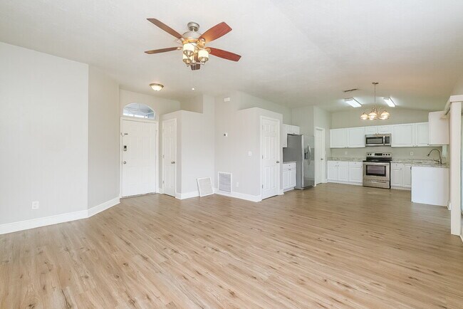 Foto del edificio - 6402 63rd Ave E