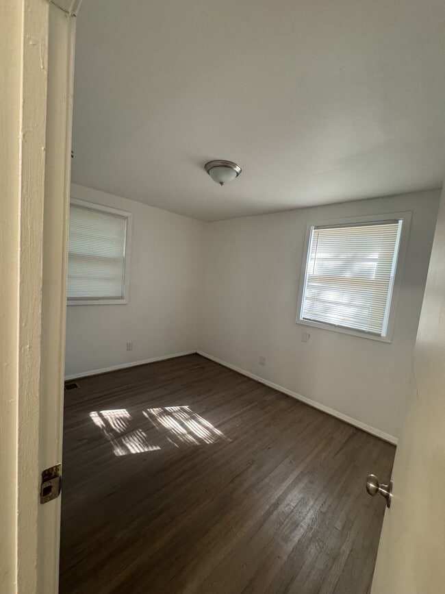 Building Photo - 3375 Villa Cir SE