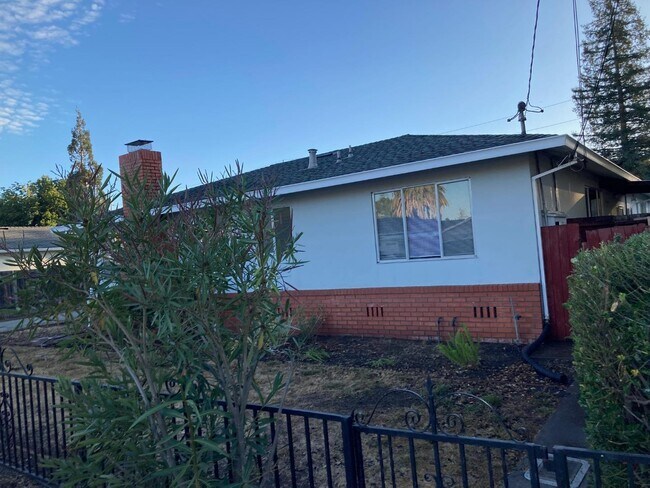 Foto del edificio - 1564 Kentfield Ave