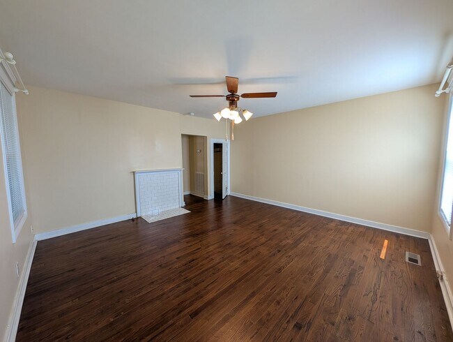 Foto del edificio - 3302 Bradley St SW