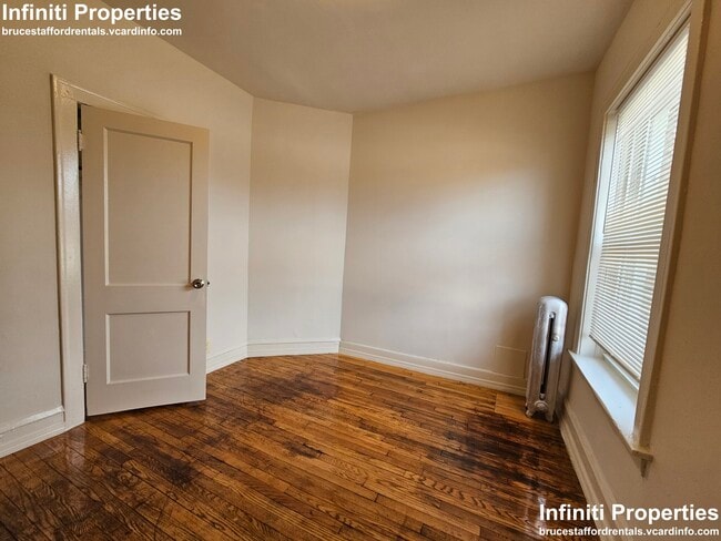 Building Photo - 6422 S Kenwood Ave
