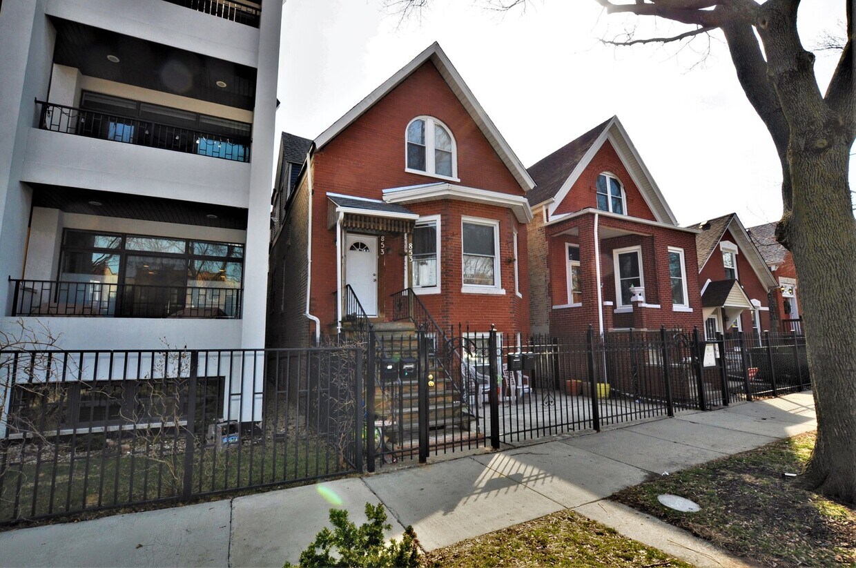 Primary Photo - 853 N Francisco Ave