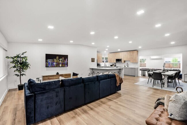 Foto del edificio - 17621 NE 7th Ave