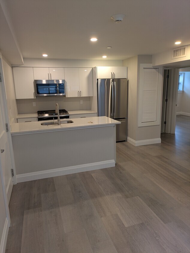 Foto principal - 329 Summit Ave