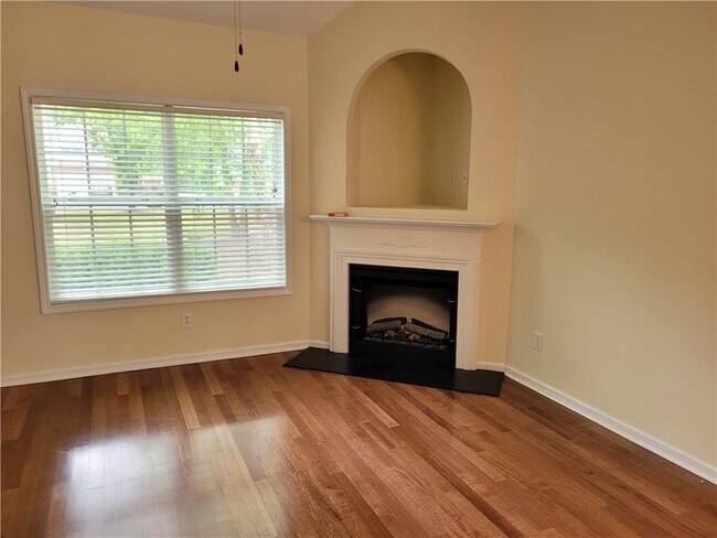 Building Photo - 2425 Clock Face Ct