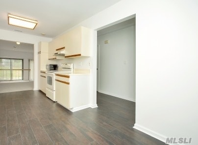 Building Photo - 52 Northgate Cir