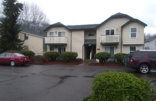 Foto del edificio - 424 Healy Ave S