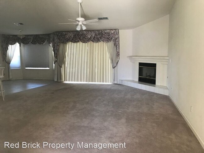 Foto del edificio - 3 br, 2 bath House - 3004 Waterfall Dr.