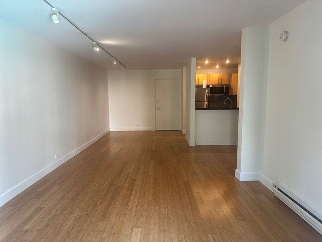 Foto del edificio - 1440 Veteran Ave
