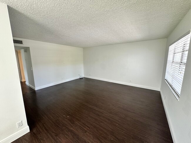 Building Photo - 248 Piedmont F