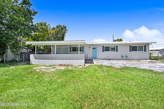 Building Photo - 702 Lund Cir