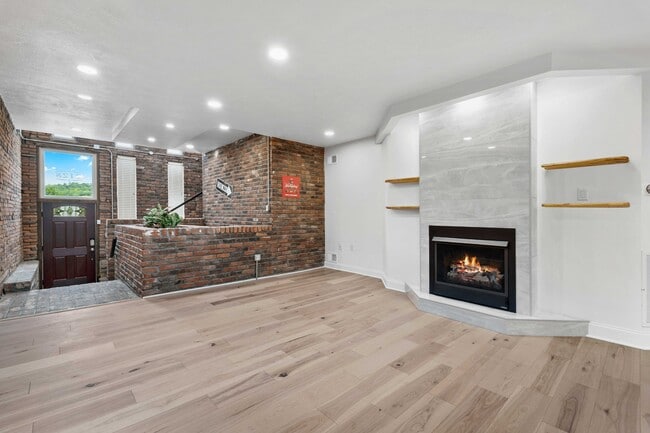 Building Photo - 2128 Merriman Way