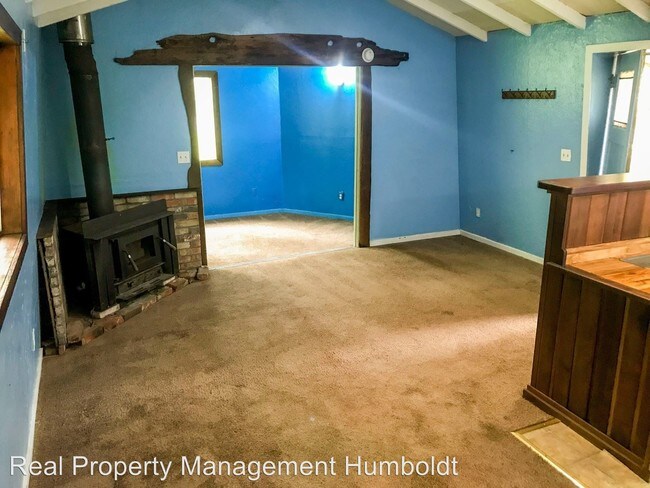 Foto del edificio - 2424 Hubbard Ln