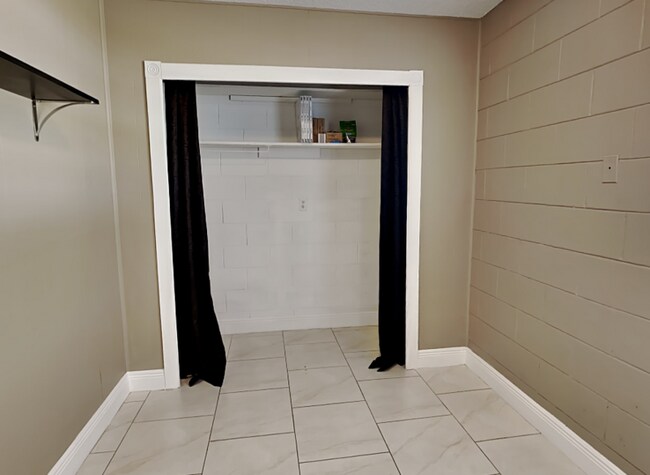 Building Photo - 241 W Citrus St