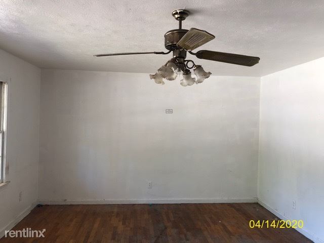 Foto del edificio - 3 br, 2 bath House - 7651 Fletcher Ave