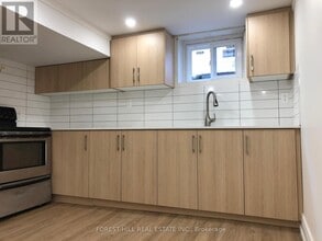 Building Photo - 39 Woodward Ave Building Photo - 39 Woodward Ave