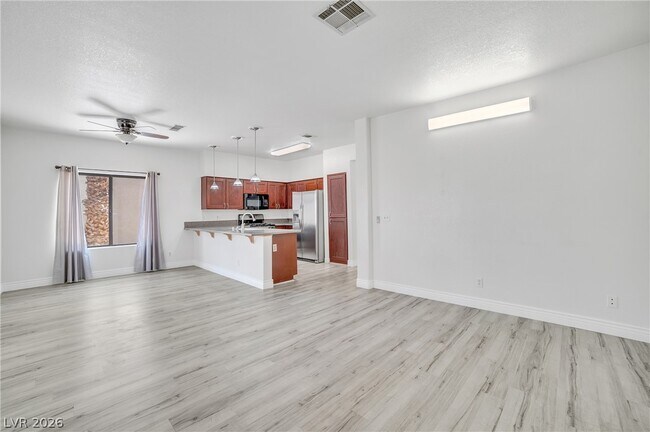 Foto del edificio - 2304 Chatfield Dr