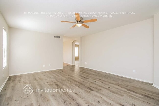 Foto del edificio - 10933 E Clovis Ave