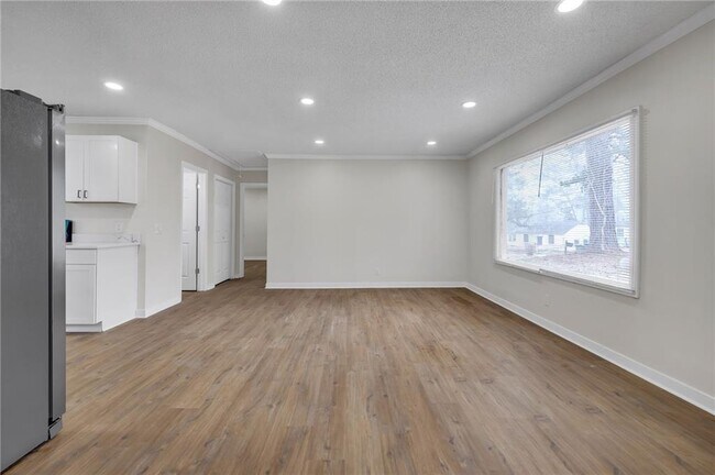 Foto del edificio - 2060 Baker Rd NW