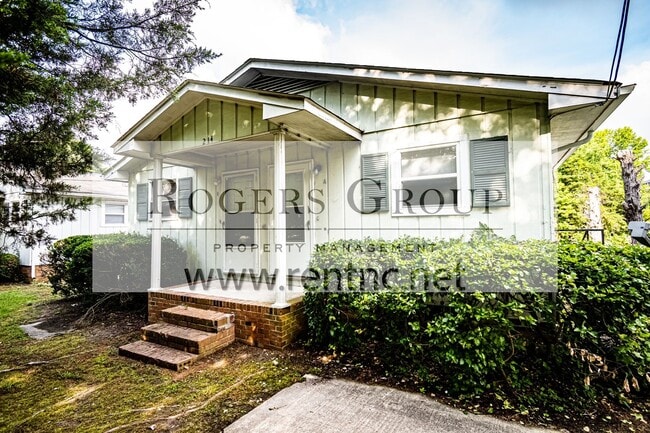 Photo - 214 S Main St Apartment