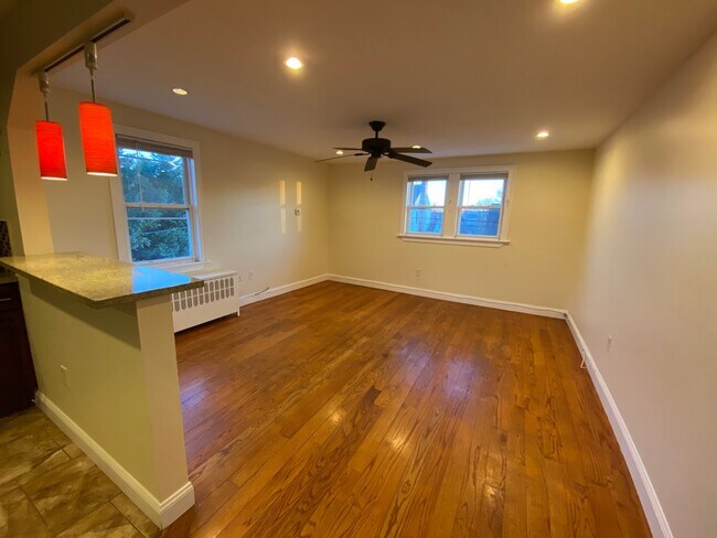 Living Room - 262 Ivy St