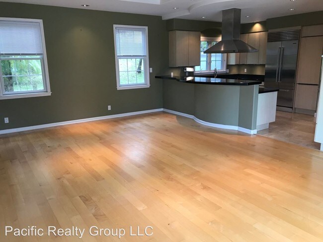 Building Photo - 3 br, 3.5 bath House - 1047 Ikena Circle