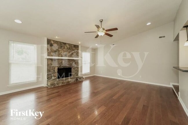 Building Photo - 11103 Vista Haven Dr