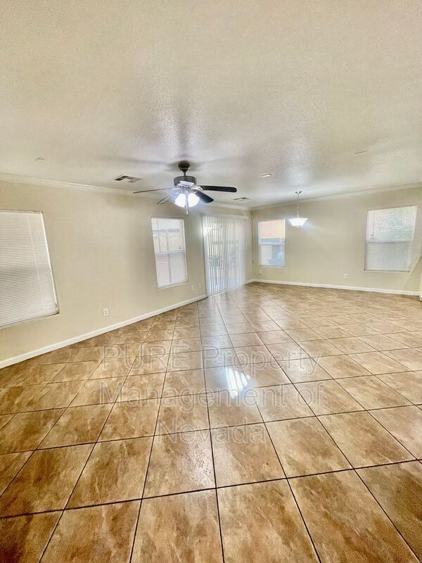 Foto del edificio - 1217 Plum Canyon St