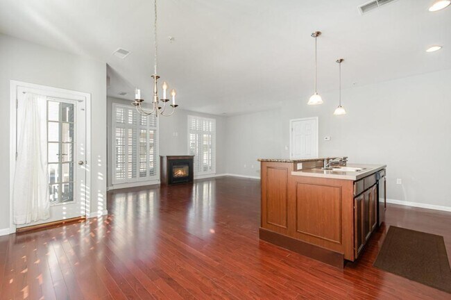 Foto del edificio - 3029 H Meridian Commons