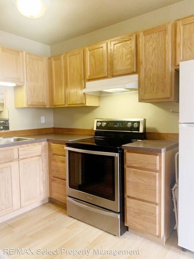 Building Photo - 1 br, 1 bath House - 122 W Main St, Unit 209
