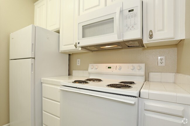 1HAB,1BA - Mayor - Governor's Terrace