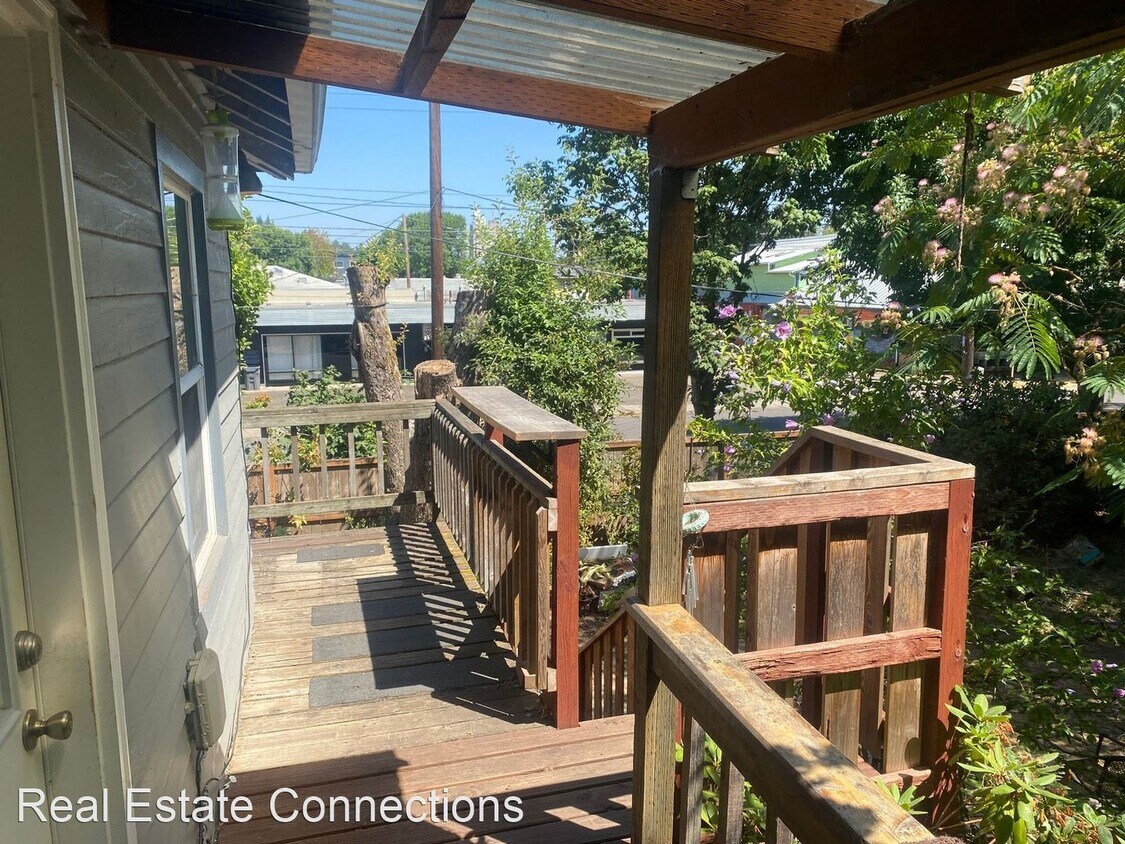 Building Photo - 1 br, 1 bath House - 226 Van Buren