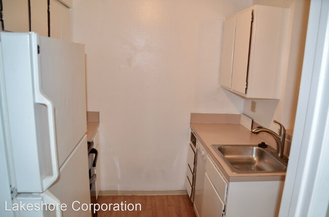 Building Photo - 9010 Henderson Pl SW