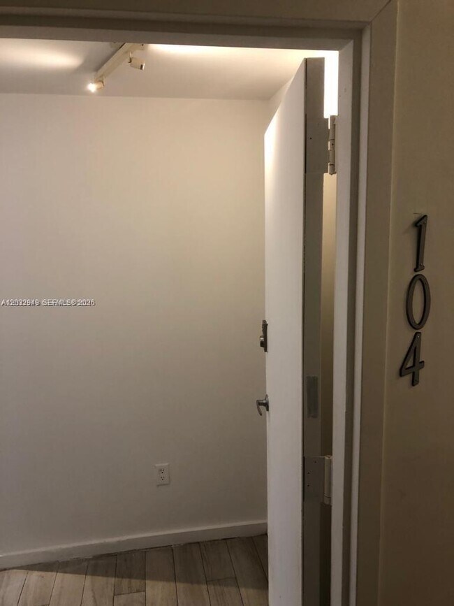 Foto del edificio - 1450 Meridian Ave