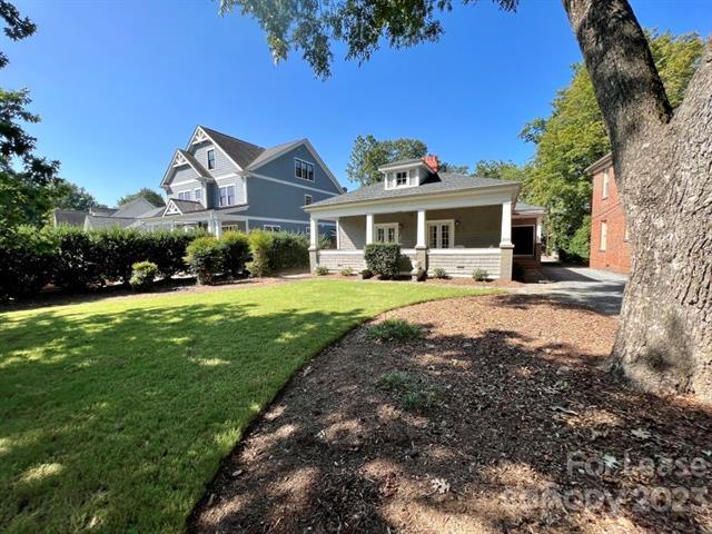 Primary Photo - 2116 Crescent Ave