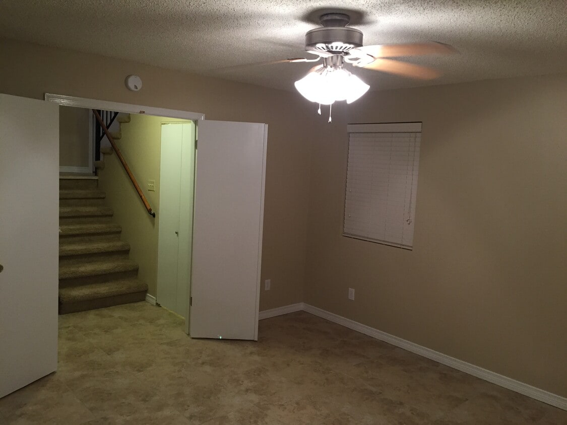 Foto principal - 14216 Woodlands Dr