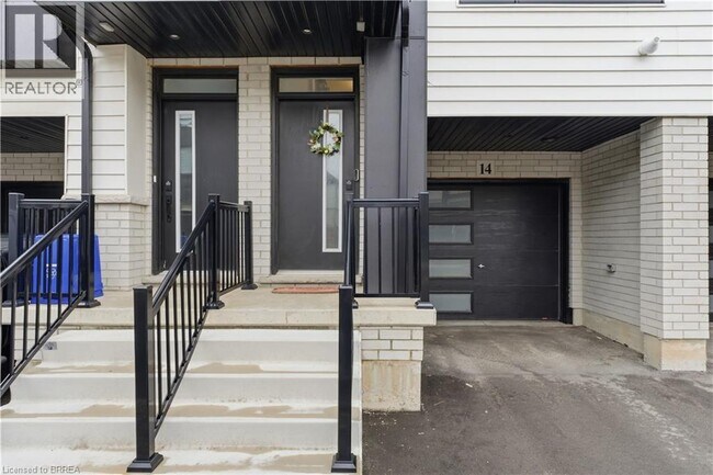 Photo du bâtiment - 55 TOM BROWN Dr