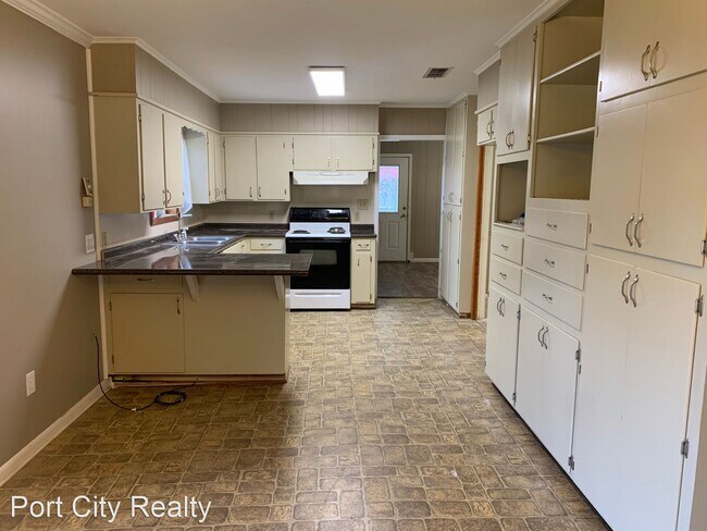 Foto del edificio - 3 br, 2 bath House - 3016 Burson Dr.