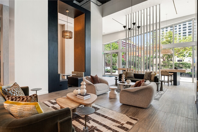 Building Photo - Cortland Midtown Miami