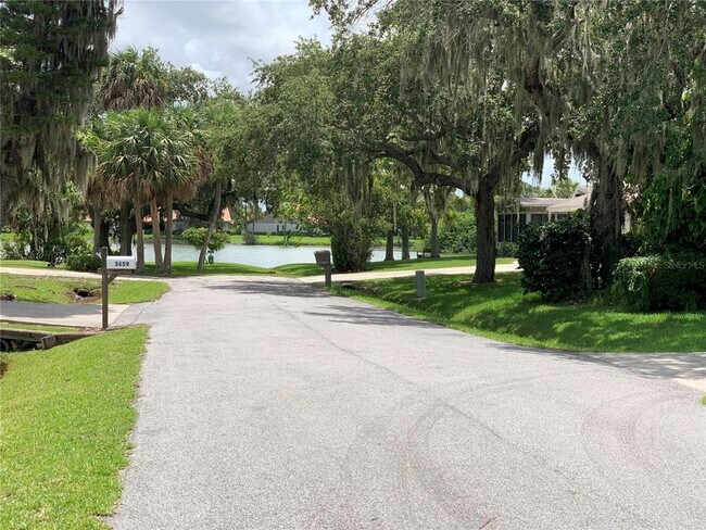 Foto del edificio - 3660 Emily Ln