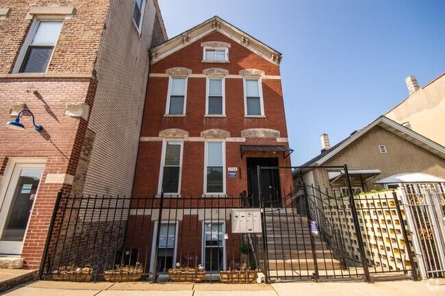 Building Photo - 1752 W 21st Pl