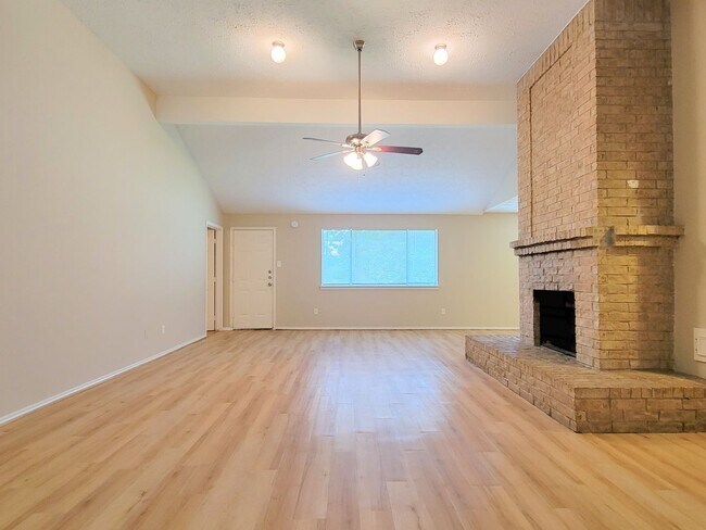 Building Photo - 19407 Spanish Needle Dr