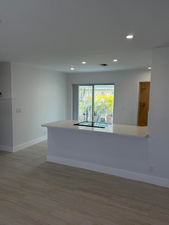 Building Photo - 2812 Duke Ln