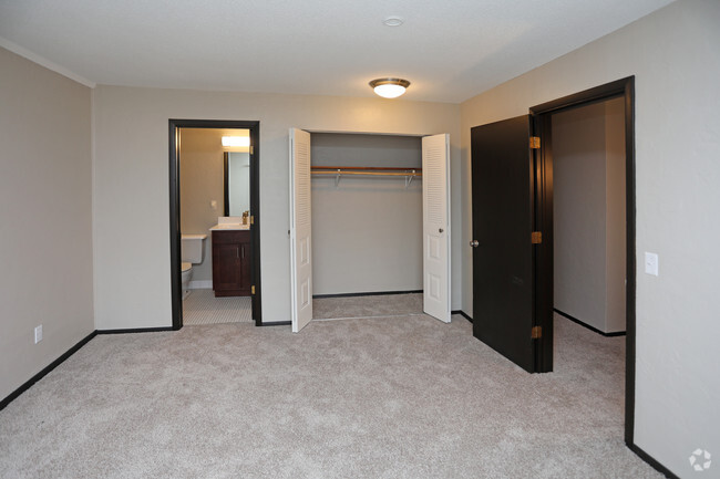 3HAB, 1.5BA - 1,092 ft² - Highland Park Apartments