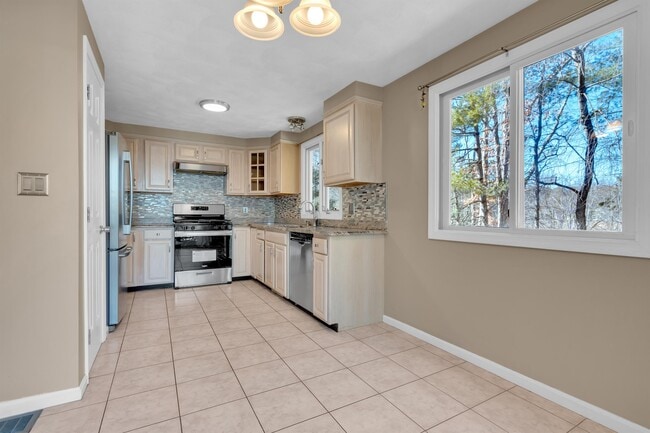 Building Photo - 4301 Pouliot Pl