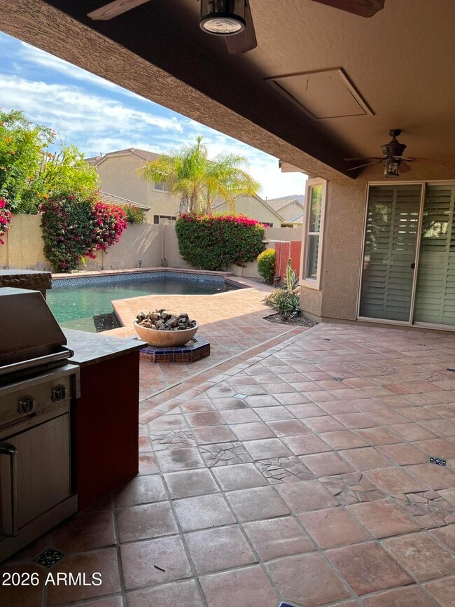 Building Photo - 3022 W Gran Paradiso Dr