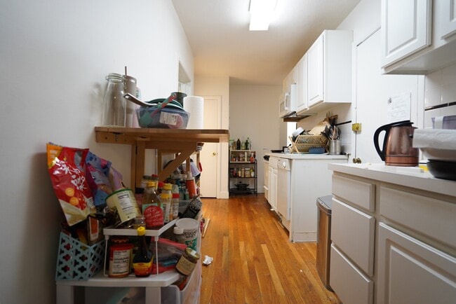 Foto del edificio - 45 Westland Ave