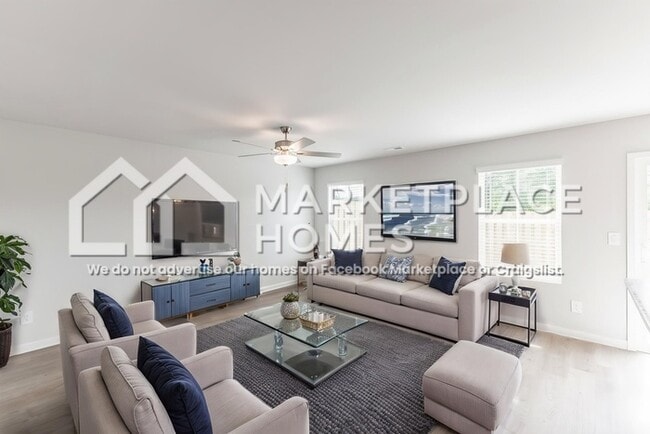 Building Photo - 4127 Hudson Ct SW