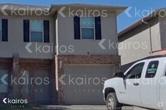 Building Photo - 2118 Wilson Rd
