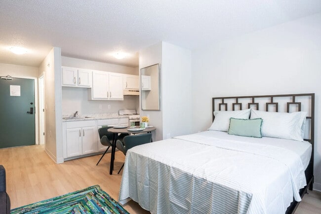 Photo - The Pines Apartments